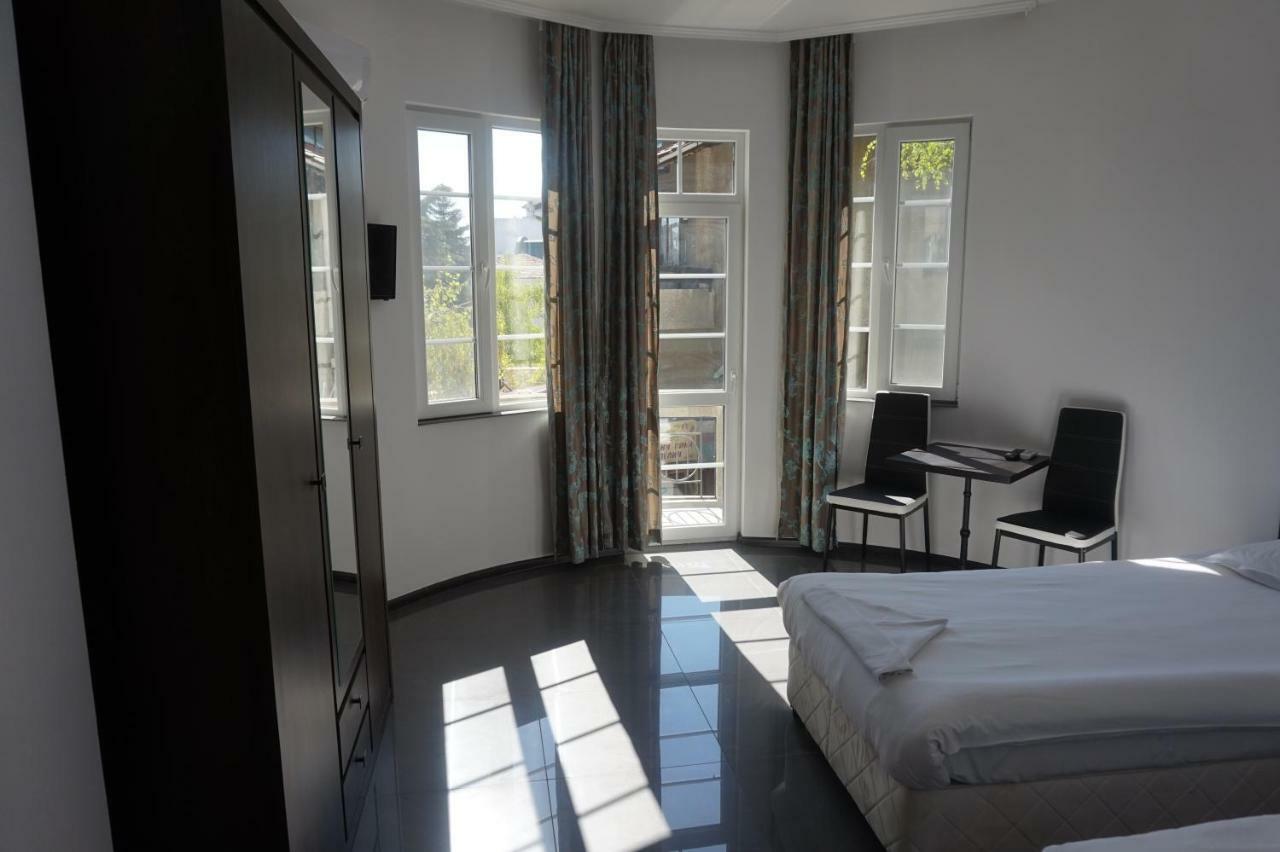 Seaside Guest Rooms Burgas Exterior photo