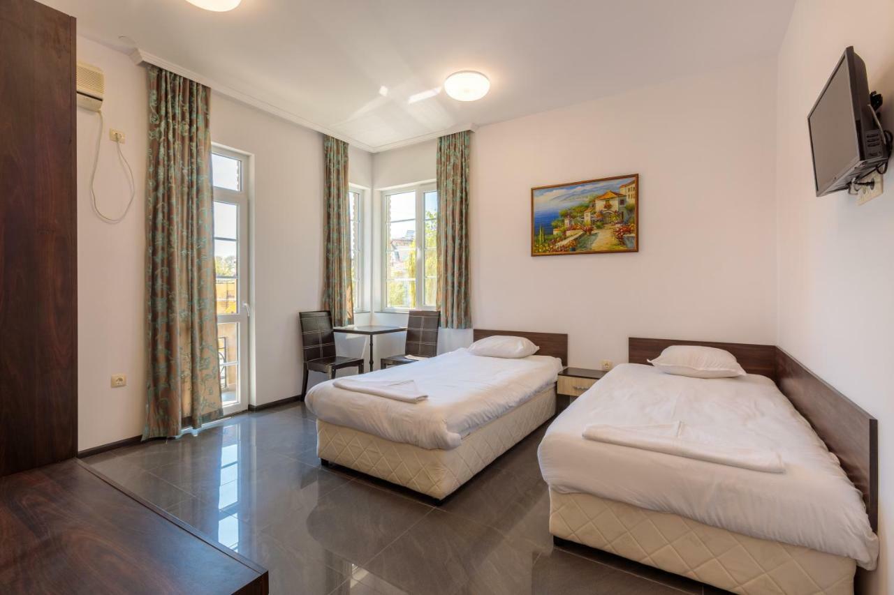Seaside Guest Rooms Burgas Exterior photo
